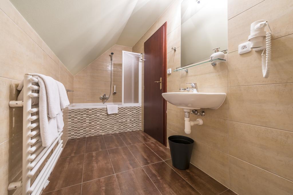 Hotel Skanzen Велехрад Стая снимка